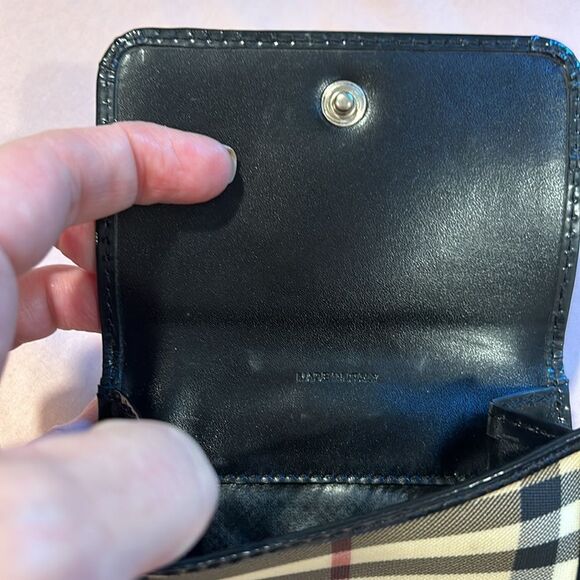 Burberry NovaCheck Wallet Excellent condition - Picture 2 of 9